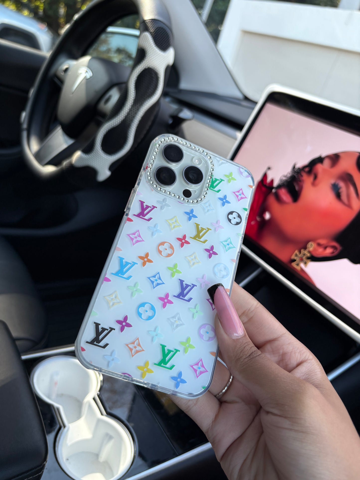 Diamond Looks iPhone case 👀💕